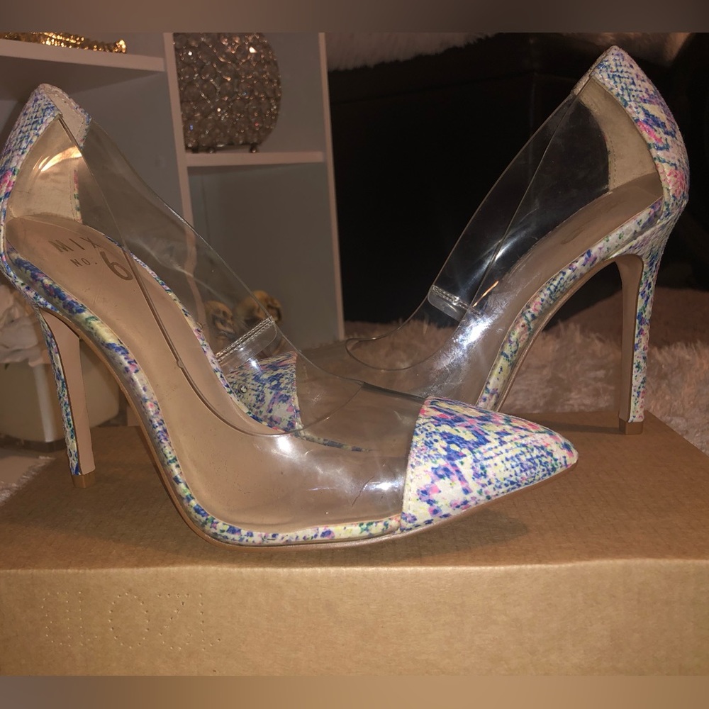 NEW WITHOUT tags Mix No. 6 Multi color snake print heels